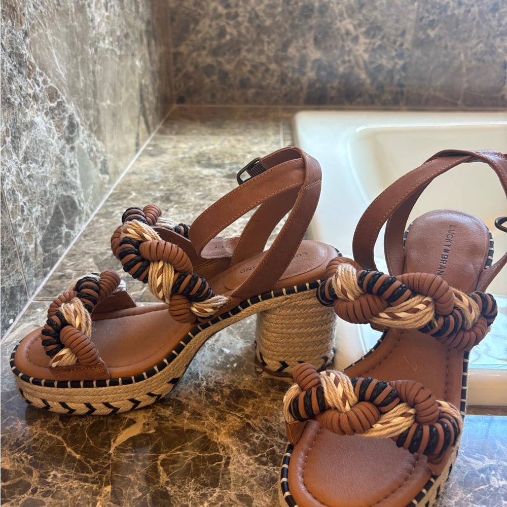 Lucky Brand Brown and Black Woven Sandals - Picture 4 of 7